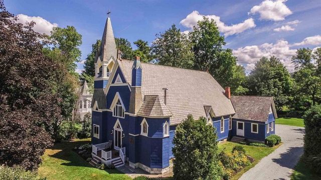 castleton, VT blue church house 