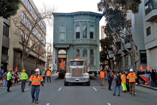 In February 2021, the landmark Englander House was moved from its original location to a new spot seven blocks away. It was the first time in 40 years that a Victorian home had been relocated in San Francisco.
