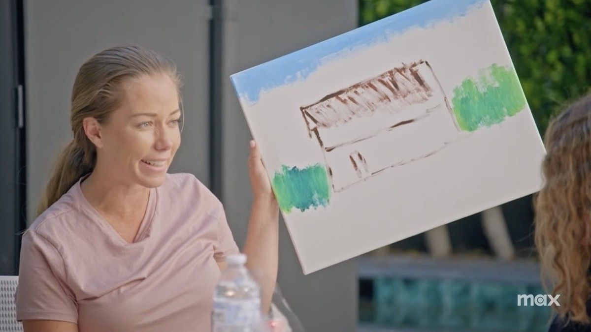 Kendra Wilkinson takes a break from work to craft with her kids.