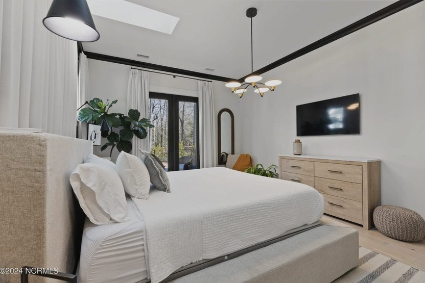 bedroom in HGTV Smart Home 2022